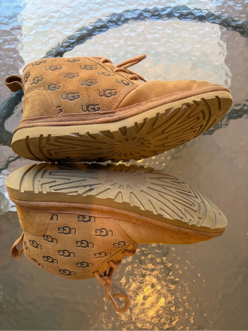 UGG neumel embossed